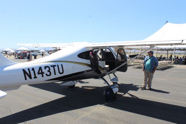 Mooney M-20 (N143TU)