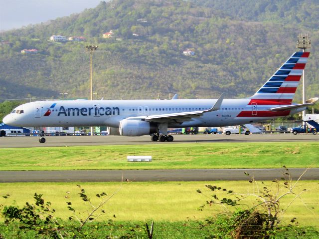 Boeing 757-200 (N691AA)