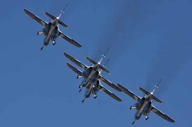 KAWASAKI T-4 — - November 2, 2012br /Japan Self-Defense Force