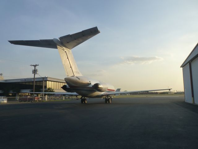 Douglas DC-9-10 (N784TW)