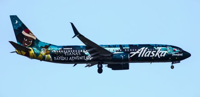 Boeing 737-800 (N596AS) - 5-4-2025  PSP-SEA  "Tiana's Bayou Adventure Livery" Alaska's new paint!