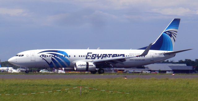 Boeing 737-800 (SU-GDA) - EgyptAir 737-800 taking off at Berlin Schönefeld Airport in 2010