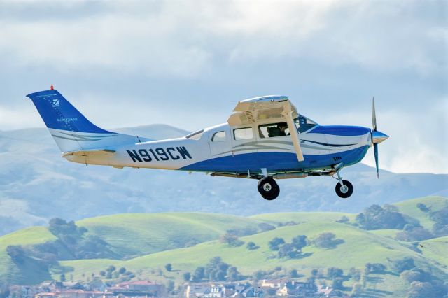 Cessna 206 Stationair (N919CW) - Cessna T206H Stationair departs Livermore Municipal Airport (CA). March 2021