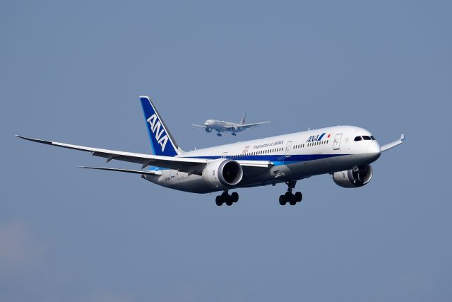 Boeing 787-9 Dreamliner (JA830A)