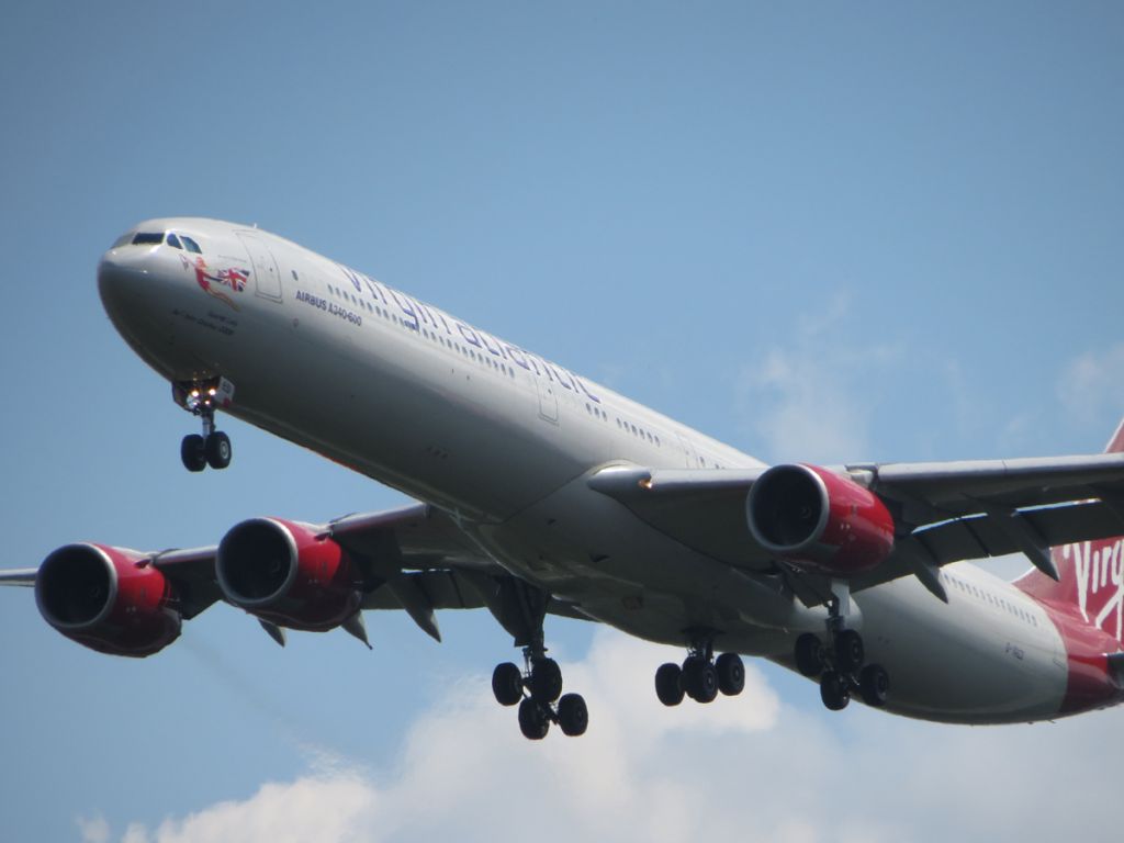 Airbus A340-600 (G-VRED)