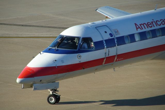 Embraer ERJ-135 (N720AE)