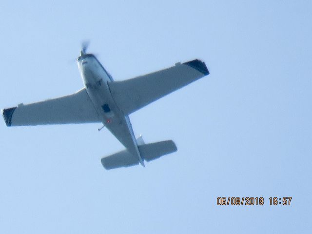 Beechcraft Bonanza (36) (N335P)