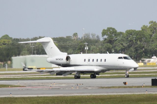 Bombardier Challenger 300 (N414DH) - Bombardier Challenger 300 (N414DH)