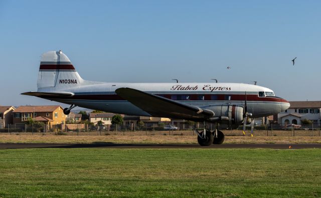 Douglas DC-3 (N103NA)