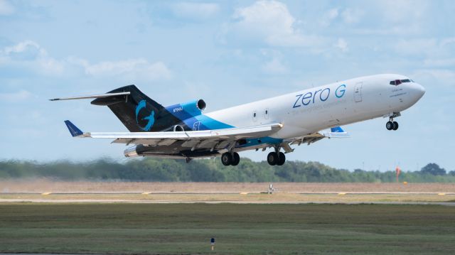 Boeing 727-100 (N794AJ) - The commercialized version of NASA's former Microgravity trainer, B727 ZeroG takes off from Ellington on 7 September 2022