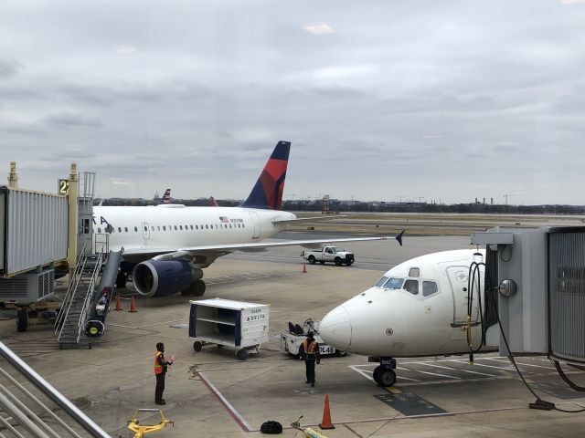 Boeing 717-200 (N954AT)