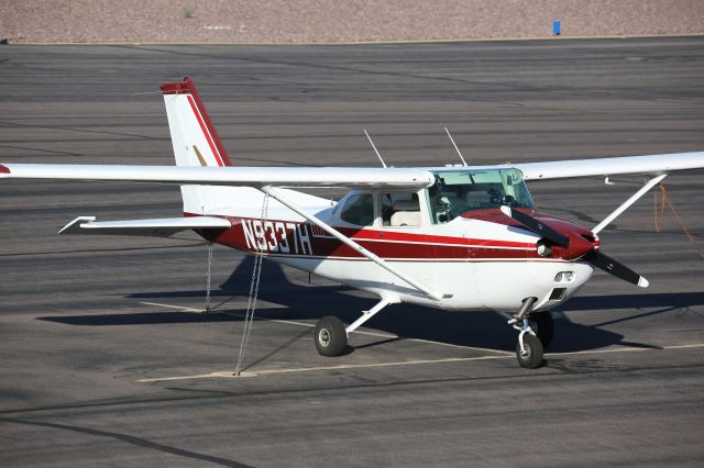 Cessna Skyhawk (N9337H)