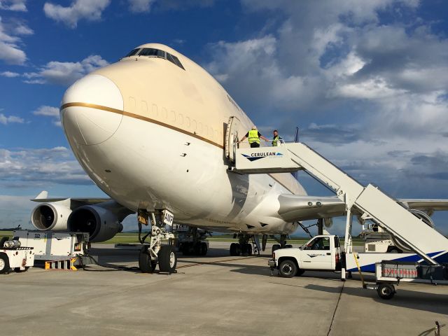 Boeing 747-400 (TF-AMP)