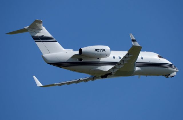 Canadair Challenger (N87TR)