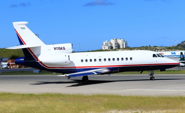 Dassault Falcon 900 (EJM60)