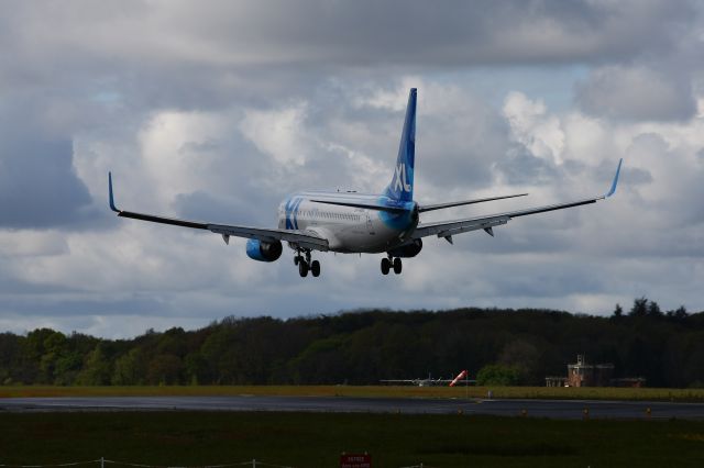 Boeing 737-800 (F-HJUL)