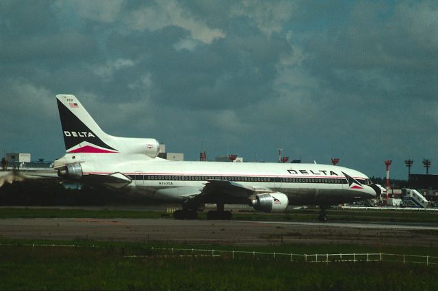 Lockheed L-1011 TriStar (N753DA) - Departure at Narita Intl Airport Rwy16 on 1987/09/10