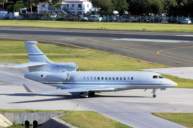 Dassault Falcon 7X (N786CS)