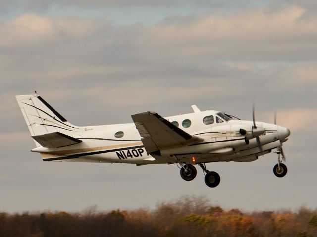 Beechcraft Ute (U-21A/G) (N140PA) - 1967 King Air used for sky diving departing runway 8.