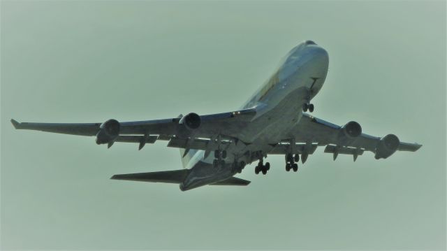 Boeing 747-400 (N408MC)