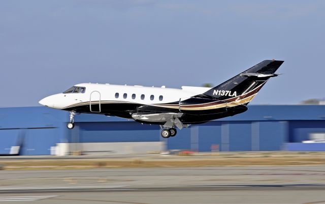 Hawker 800 (N137LA) - Photo taken on September 28, 2014.