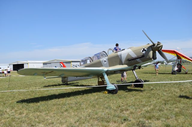 Pilatus P-2 (F-AZCC) - PILATUS P2-05 N° 37 1947br /Cet appareil   a participé au tournage du film Indiana Jones - La dernière croisade