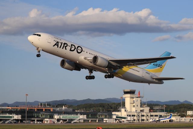 BOEING 767-300 (JA613A) - September 2nd 2019:HKD-HND.