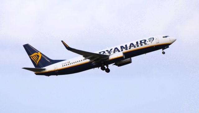 Boeing 737-800 (EI-GSI) - Santa Maria Island, Azores.br /April 14, 2024.