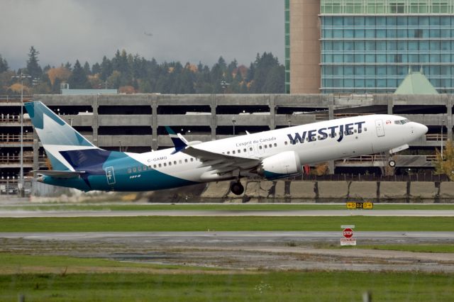 Boeing 737 MAX 8 (C-GAMQ)