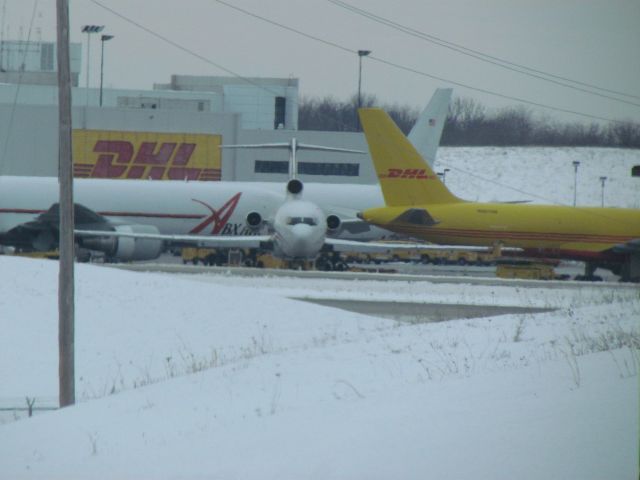 BOEING 727-200 —