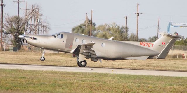 Pilatus PC-12 (N27ET)