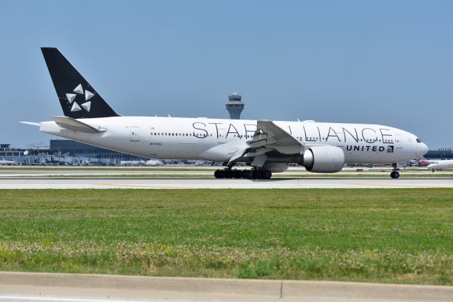 Boeing 777-200 (N77022) - Rolling out on 10-C after landing on 06-29-19