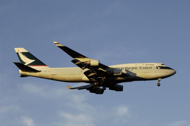 Boeing 747-400 (B-KAF) - Final Approach to Narita Intl Airport Rnwy34L on 2012/10/13