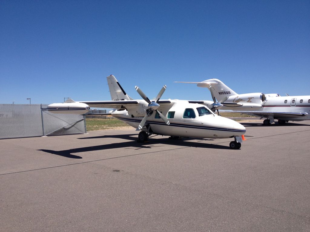 Mitsubishi MU-2 (N61JB)