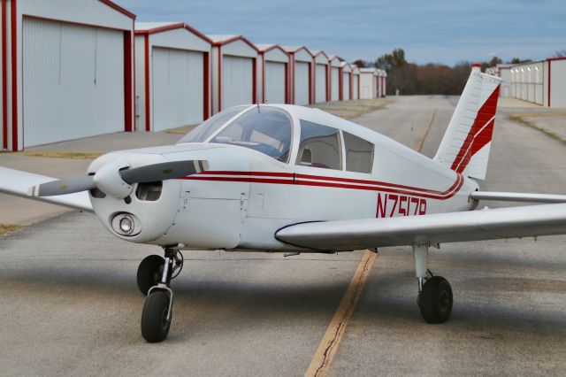 Piper Cherokee (N7517R)