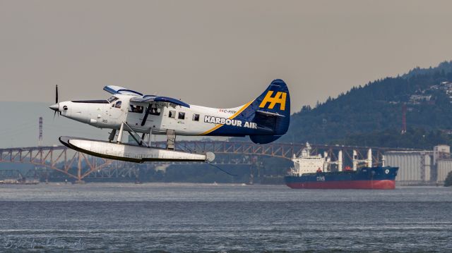 De Havilland Canada DHC-3 Otter (C-FITF) - De Havilland Canada DHC-3T Vazar Turbine Otter outbound from Vancouver Harbor Seaport