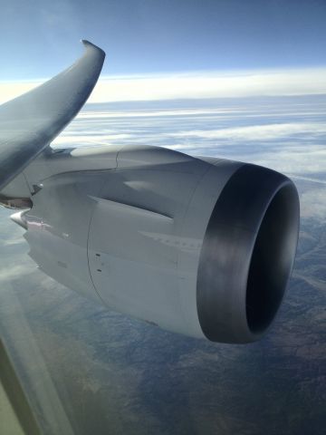 Boeing 787-8 (N26906) - wing and engine from approx. seat 4A