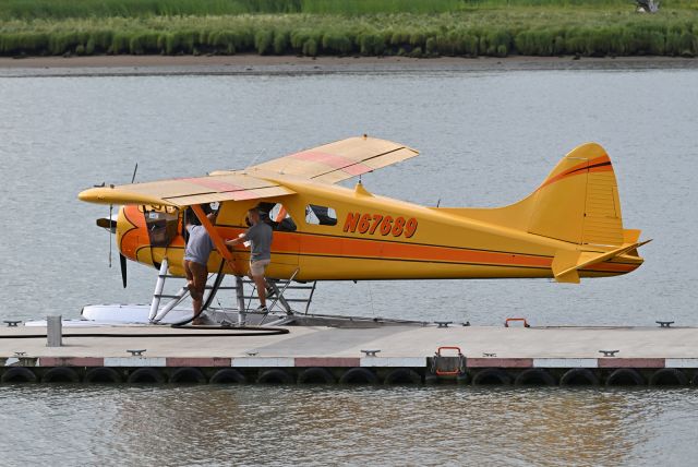 De Havilland Canada DHC-2 Mk1 Beaver (N67689)