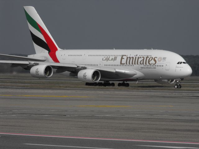 Airbus A380-800 (A6-EOZ)