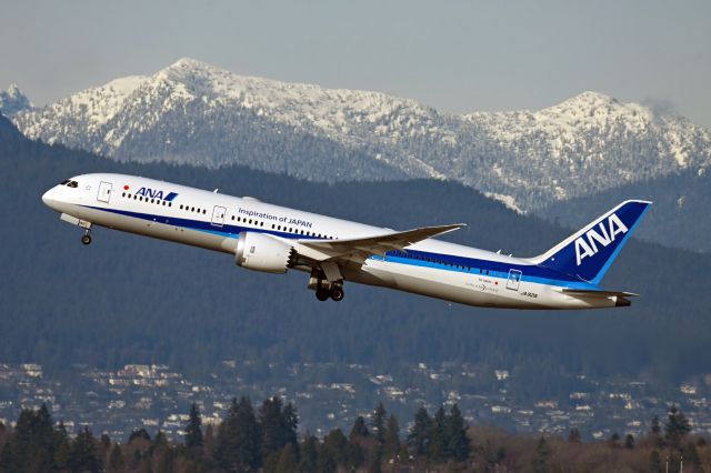 Boeing 787-9 Dreamliner (JA921A)