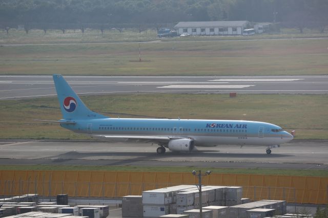 Boeing 737-900 (HL7716)