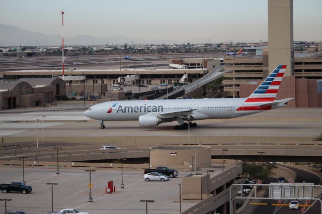 Boeing 777-200 (N776AN) - Crossing the Bridge with the Beacon Shot!br /Instagram: @PHX.Aviation