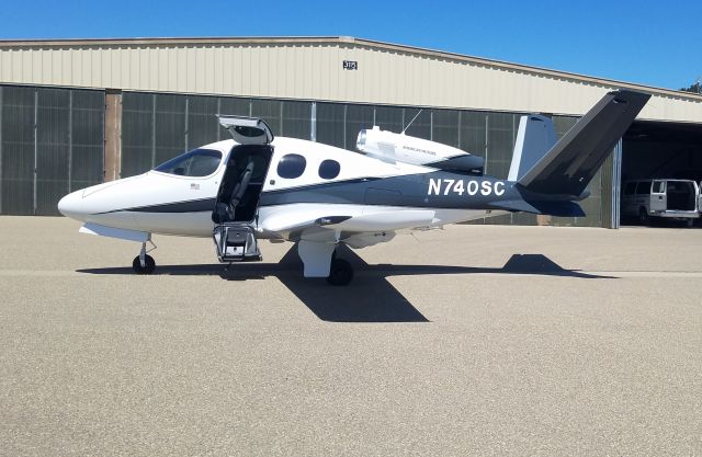 Cirrus Vision SF50 (N740SC)