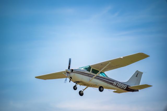 N79919 — - Aircraft departing Granbury Regional Airport.  The photographer is a 13-year-old aviation enthusiast.