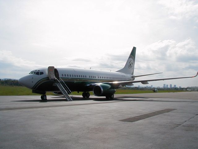 Boeing 737-700 (N737WH) - 737 BBJ