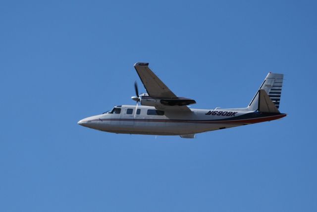 Rockwell Turbo Commander 690 (N690BK) - Beautiful 690 taking off 24