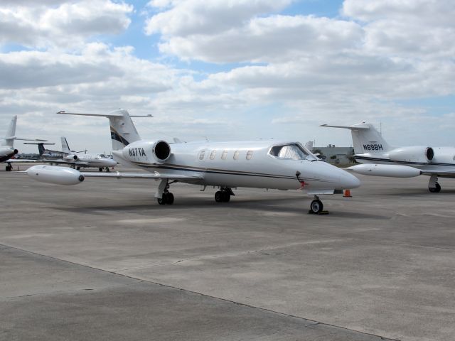 Learjet 35 (N37TA) - A fast and powerful 35.