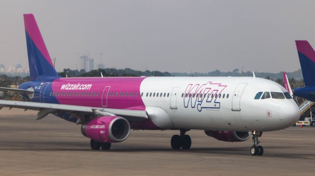 Airbus A321 (HA-LXG)