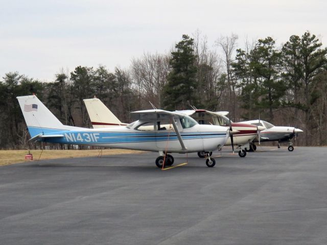 Cessna Skyhawk (N1431F)