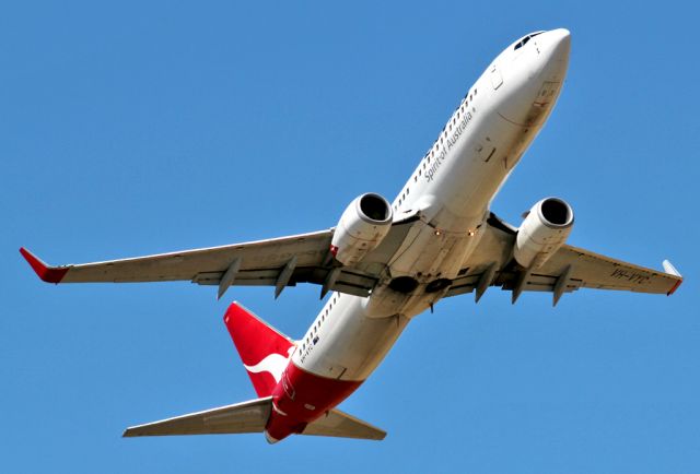 BOEING 767-300 (VH-VYC) - QANTAS - BOEING 737-838 - REG VH-VYC (CN 33991/1612) - ADELAIDE INTERNATIONAL SA. AUSTRALIA - YPAD (26/12/2014)